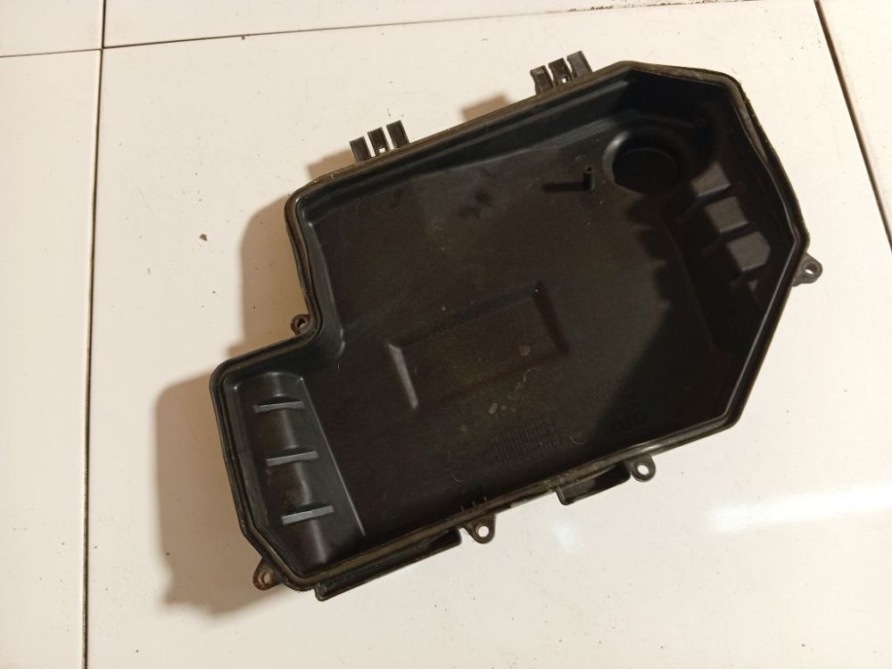 4F1907613 Audi A6 2005 Fuse Box Cover - Thumbnail 2