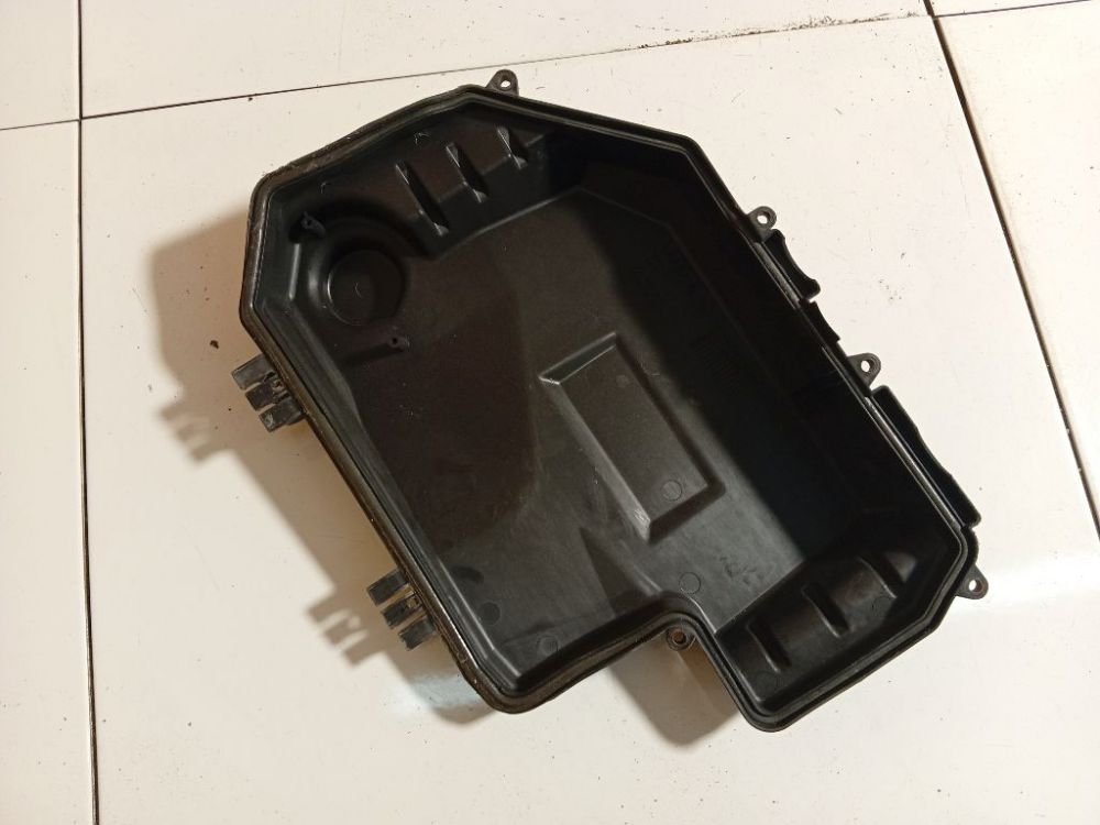 4F1907613 Audi A6 2005 Fuse Box Cover - Thumbnail 3