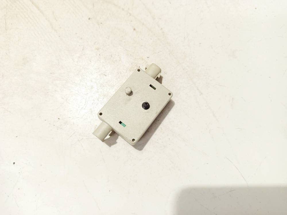 699009005 BMW 3-Series 2005 Pystyantennivahvistin - Thumbnail 2