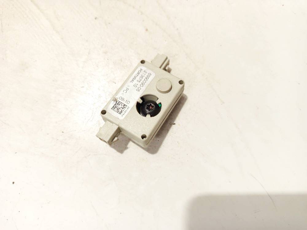 699009005 BMW 3-Series 2005 Pystyantennivahvistin - Thumbnail 3