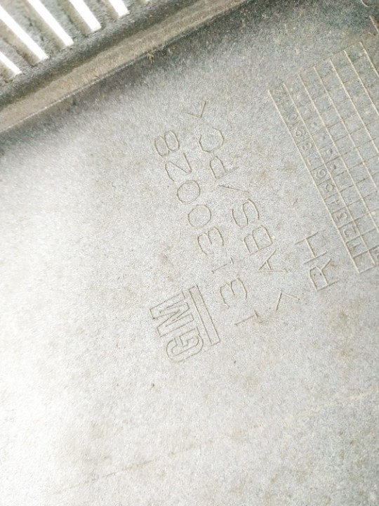 13130028 Opel Meriva 2004 Juostele po zibintu G.D. - Thumbnail 3