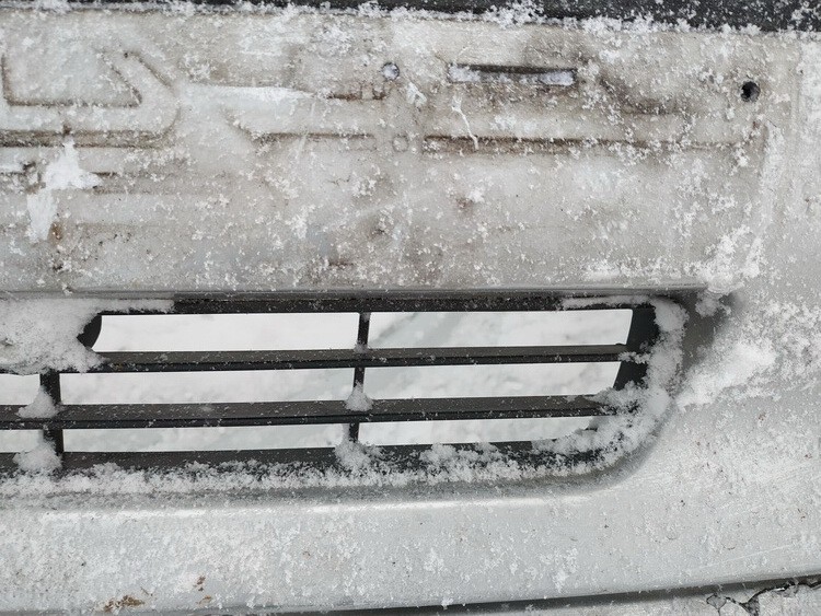 SAAB 9-5 2001 Bumper Grille - FRONT CENTER - Thumbnail 3