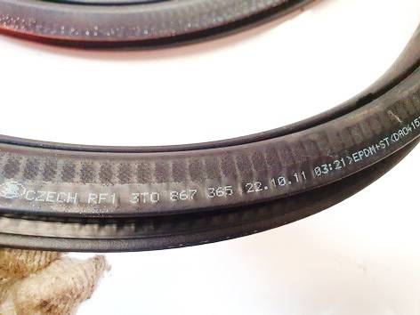 3T0867365 Skoda Superb 2012 Door Rubber - FRONT LEFT - Thumbnail 3