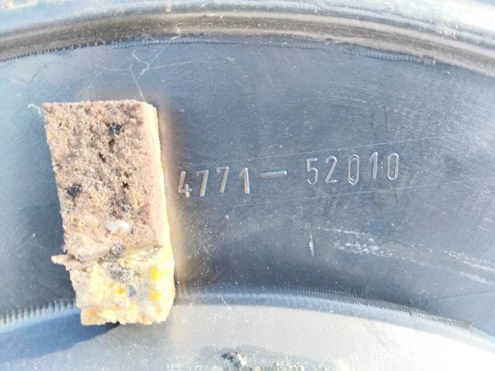 6477152010 Toyota Yaris 1999 Tool kit - Thumbnail 3