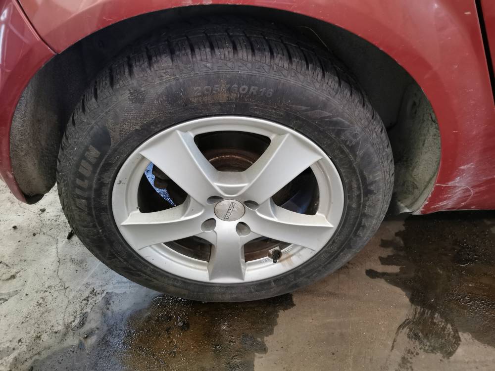 4X100 Renault Scenic 2005 Lietu ratu komplektas R16