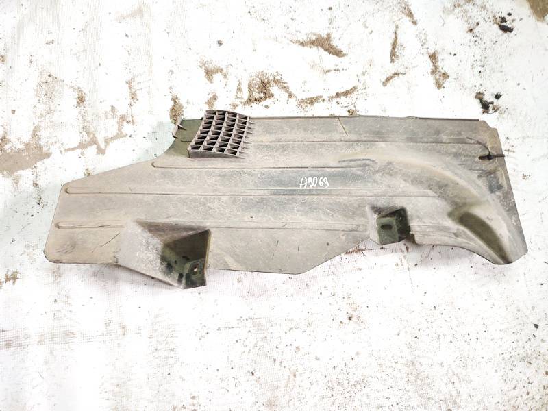 Volvo V50 2005 Bottom protection