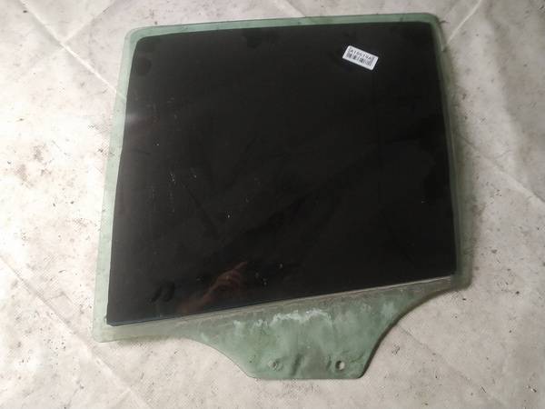 AS2 Mazda 2 2006 Oven lasi - TAKANA VASEMMALLA