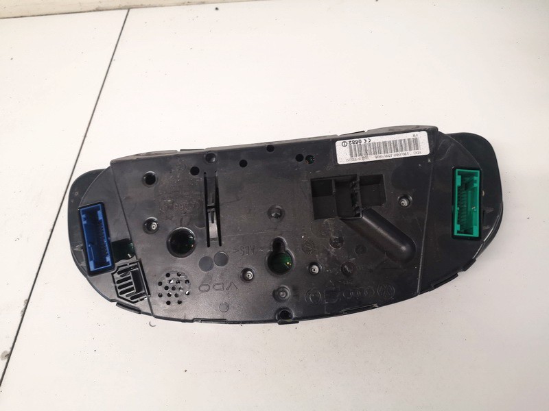 3B0920829A Volkswagen Passat 2004 Speedometers - Cockpit - Speedo Clocks Instrument - Thumbnail 3