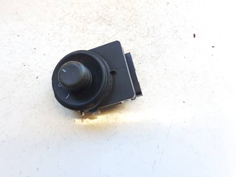 13271827 Toyota Aygo 2007 Wing mirror control switch (Exterior Mirror Switch)