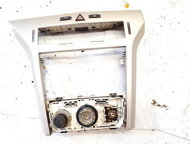 Opel Astra 2007 Schalter Mittelkonsole Warnblink Warnblinkschalter Rot