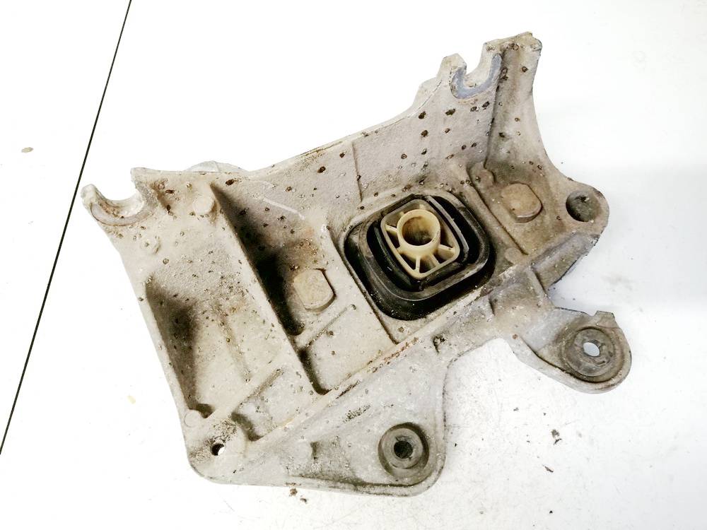 8200689120 Renault Espace 2011 Engine Mounting and Transmission Mount (Engine support) - Thumbnail 2