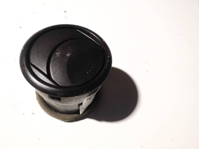 Mazda 2 2008 Rejilla Aireadora -
Moldura protectora de la rejilla de ventilación lateral del panel