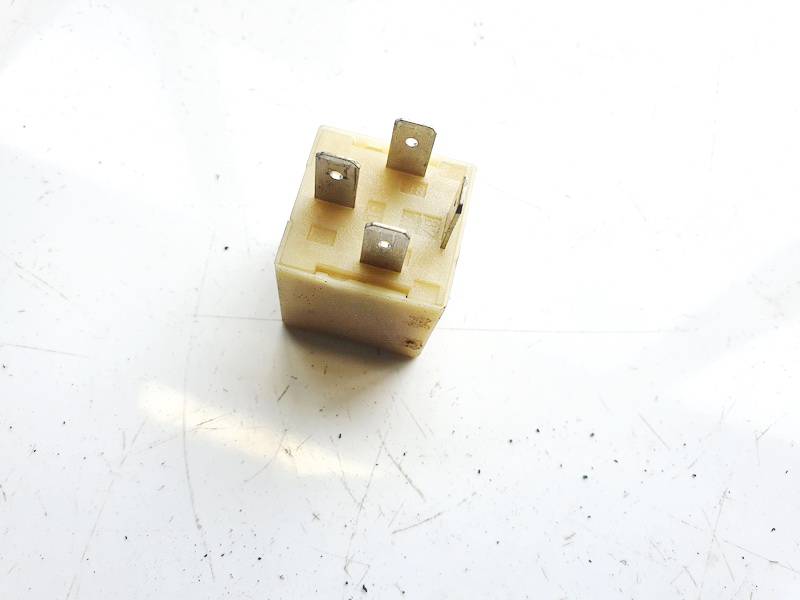 443919578C Volkswagen Passat 2005 Relay module - Thumbnail 2