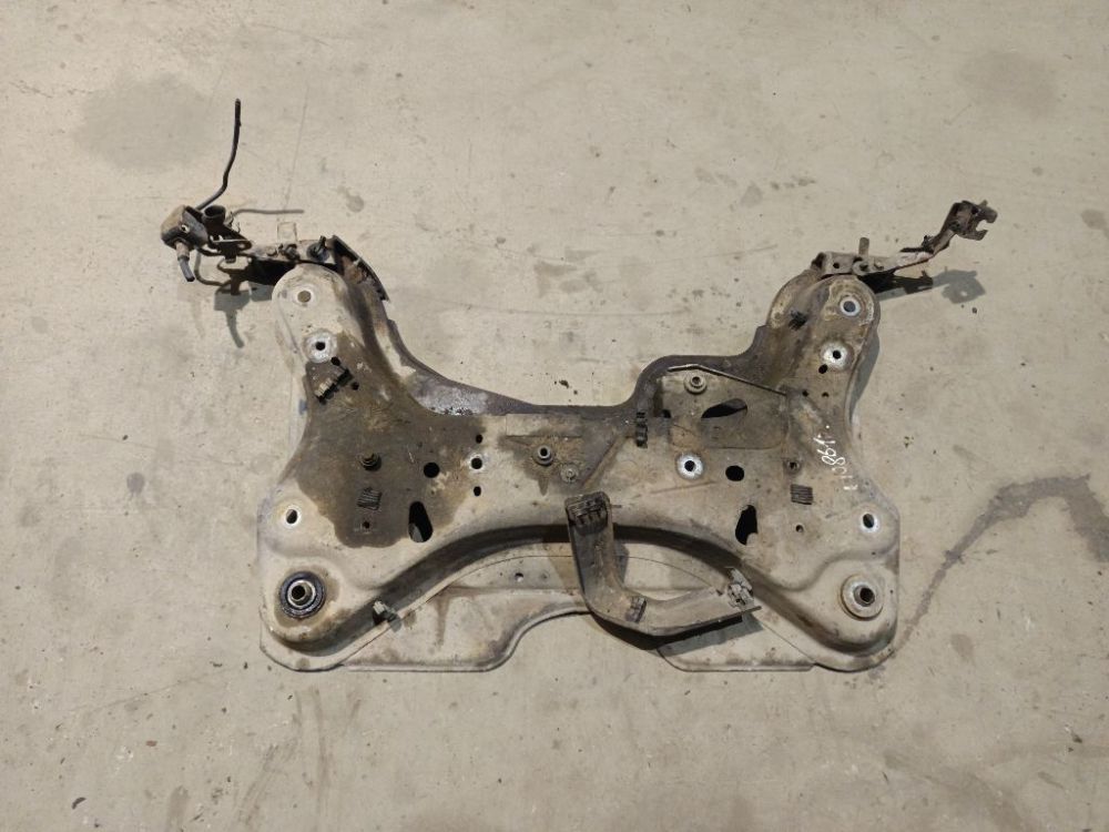 Renault Laguna 2003 Балка подмоторная