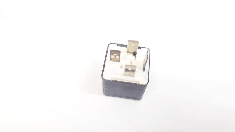 04795068AA Jeep Grand Cherokee 2005 Relay module - Thumbnail 2