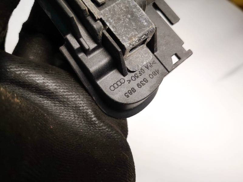 4B0839885 Audi A4 2004 Door Handle Exterior - FRONT RIGHT - Thumbnail 3