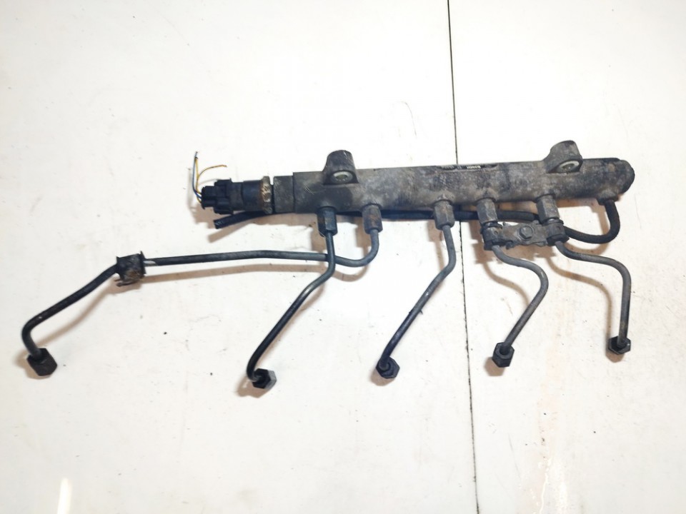 0445214121 1077800440, 16610rsre01 Fuel injector rail (injectors)(Fuel
