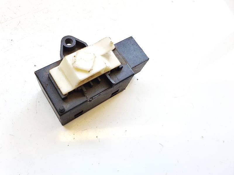 7L0959772 Volkswagen Touareg 2005 Relay module - Thumbnail 3