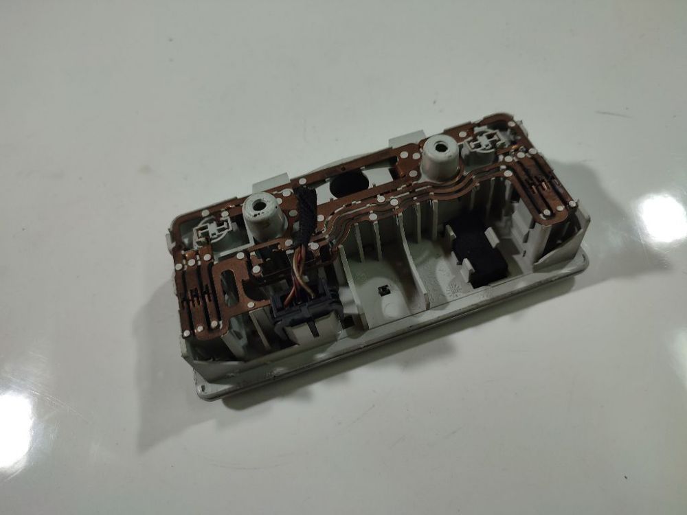 3B0947105C Volkswagen Passat 2001 Interior Light - FRONT - Thumbnail 3