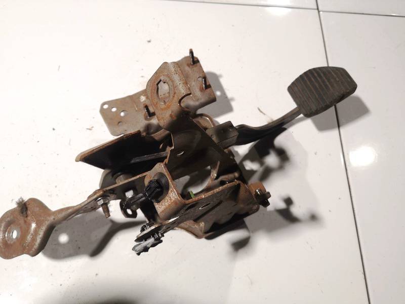 Citroen C4 2007 Jarrupoljin - Thumbnail 3