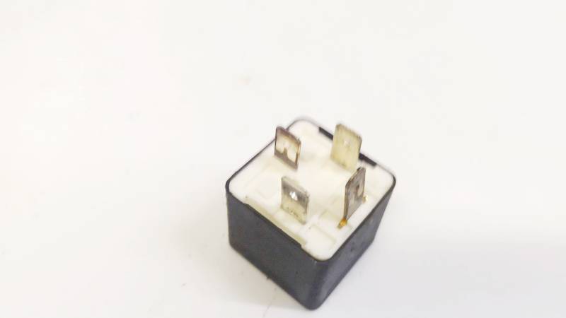 04795068AA Jeep Grand Cherokee 2005 Relay module - Thumbnail 2