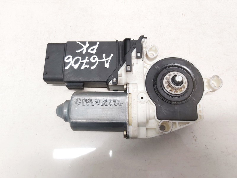 1J1959801C Volkswagen Golf 2000 Window Motor - FRONT LEFT
