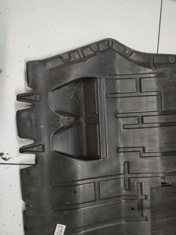 Ford C-MAX 2008 Variklio apsauga (padonas) - Thumbnail 2