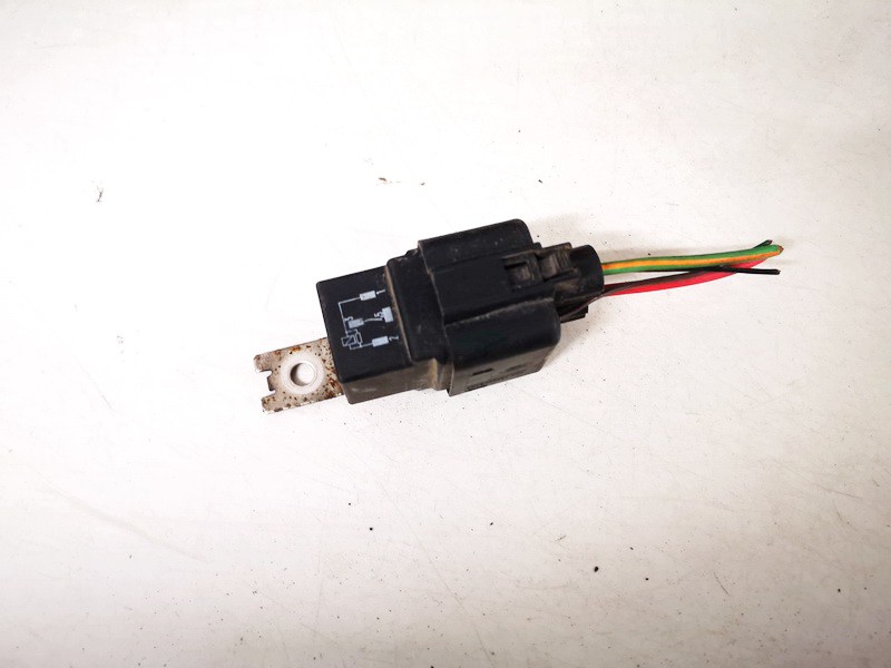 94vg14n089f1b v23136j4x43 Glow plug relay Ford Mondeo 2001 2.0L