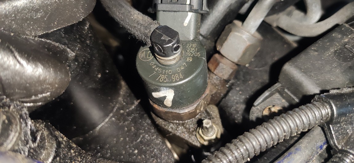 0445110047 7785984 Fuel Injector BMW 3Series 2002 3.0L EIS01588825