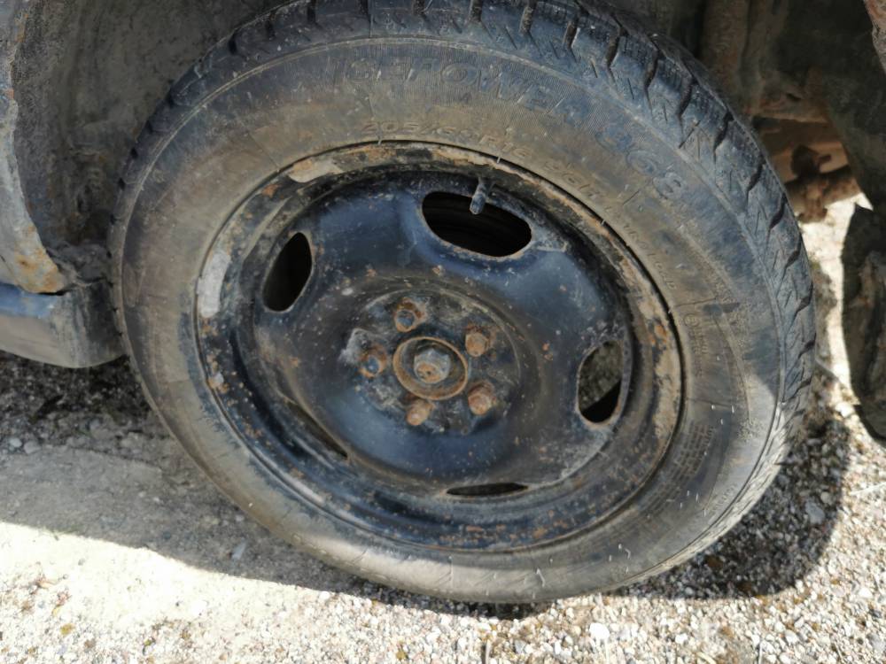 5X114.3 Mitsubishi Outlander 2003 Skardiniu ratu komplektas R16 - Thumbnail 3