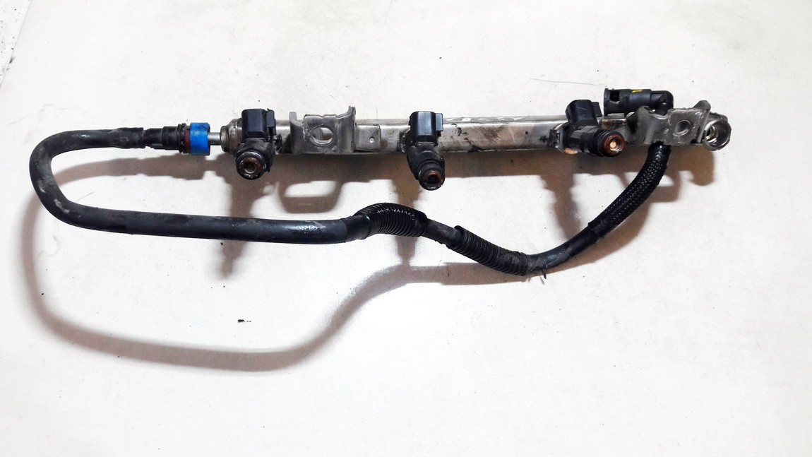 6M8G9D280AA Mazda 6 2004 Fuel injector rail (injectors)(Fuel distributor)