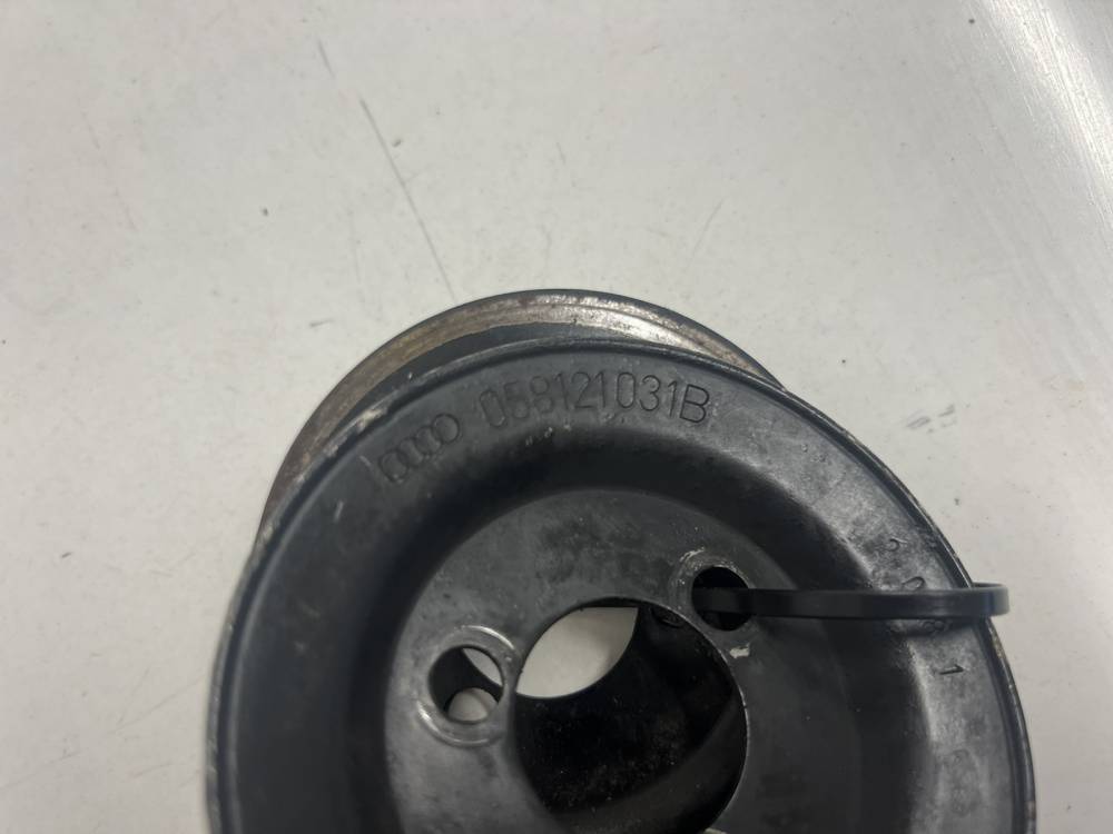 058121031B Volkswagen Passat 1998 Water Pump Pulley - Thumbnail 2