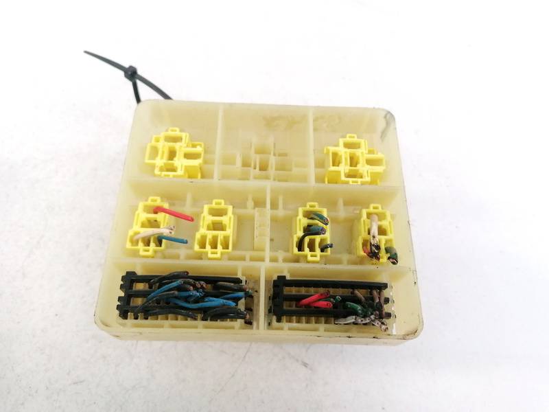 USED USED Fuse box Volvo V40 2003 1.8L EIS01708836 Used Auto Parts Shop