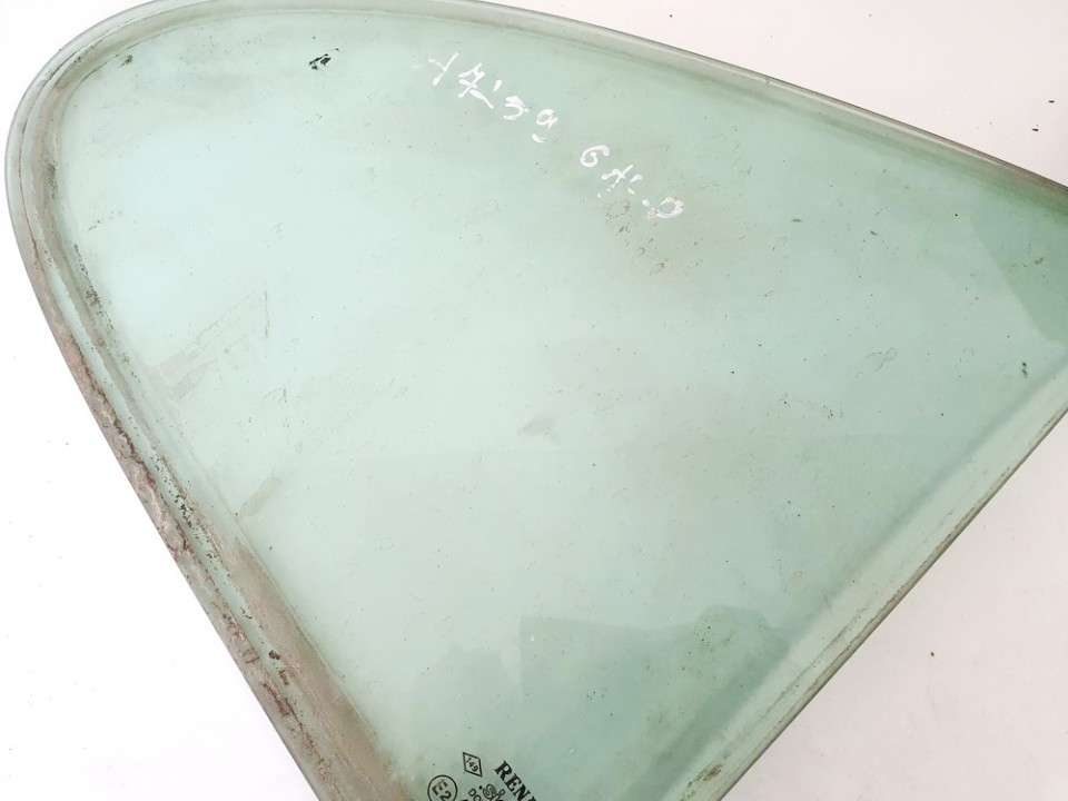 Renault Megane 2000 Quarter glass - REAR RIGHT - Thumbnail 3