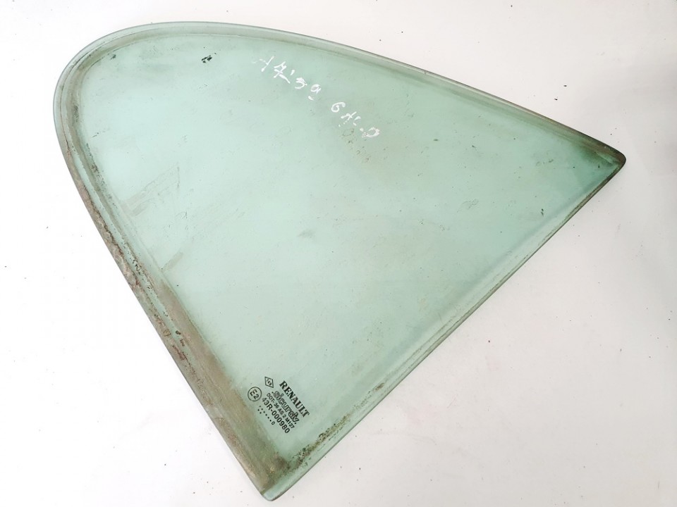 Renault Megane 2000 Quarter glass - REAR RIGHT