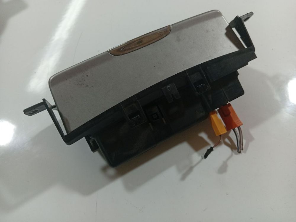 8M21U04788 Ford Mondeo 2010 Center Console Ashtray (Ash Tray) - Thumbnail 2