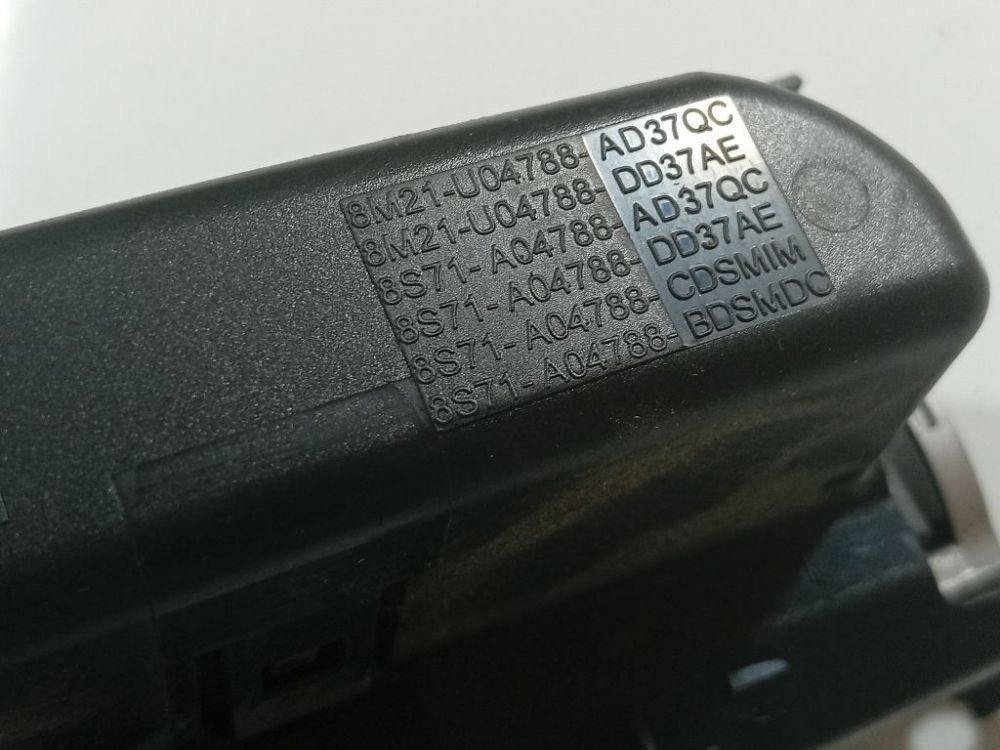 8M21U04788 Ford Mondeo 2010 Center Console Ashtray (Ash Tray) - Thumbnail 4