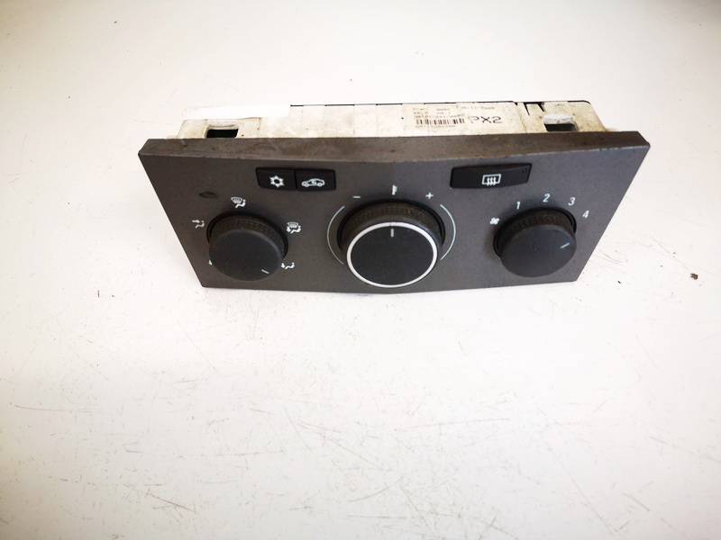 13201300 Opel Astra 2005 Climate Control Panel (heater control switches)