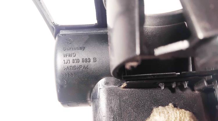 1J1819983B Volkswagen Golf 1999 Dash Vent (Air Vent Grille) - Thumbnail 3