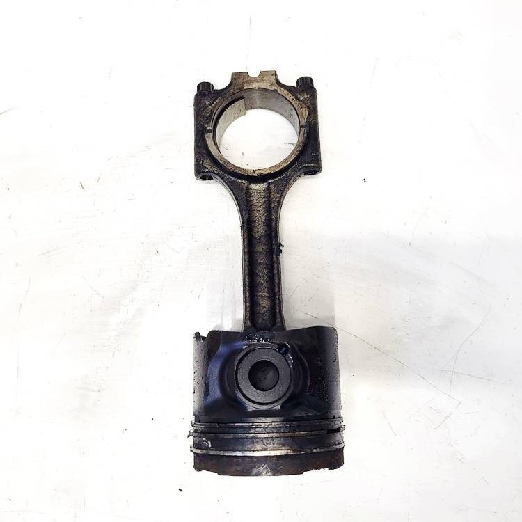 Volvo V70 2007 Piston and Conrod (Connecting rod)