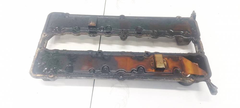 Mitsubishi Carisma 1998 Vārstu vāks - Thumbnail 2