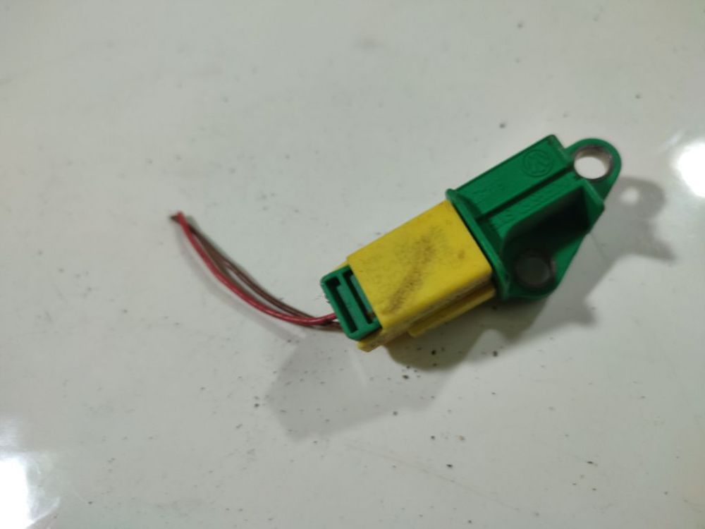 1K0909606D Skoda Octavia 2009 Srs Airbag crash sensor