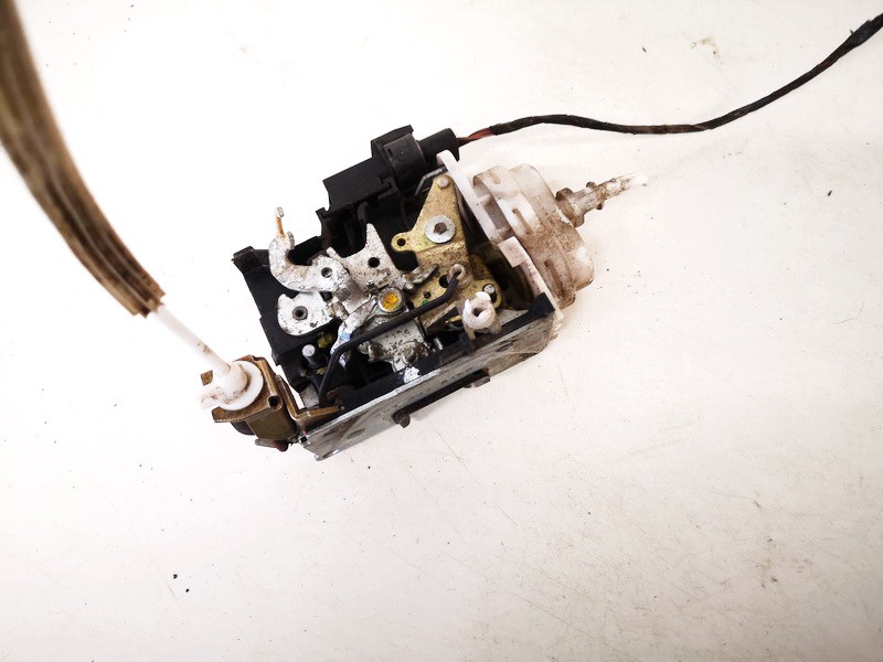 4D1837015D Audi A4 1999 Door Lock Mechanism - FRONT RIGHT - Thumbnail 3