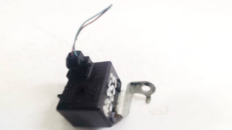 8665013010 Toyota Corolla Verso 2007 Relay module - Thumbnail 2