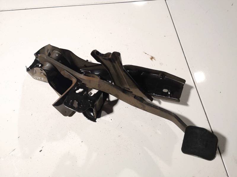 Volvo V70 2008 Педаль сцепления