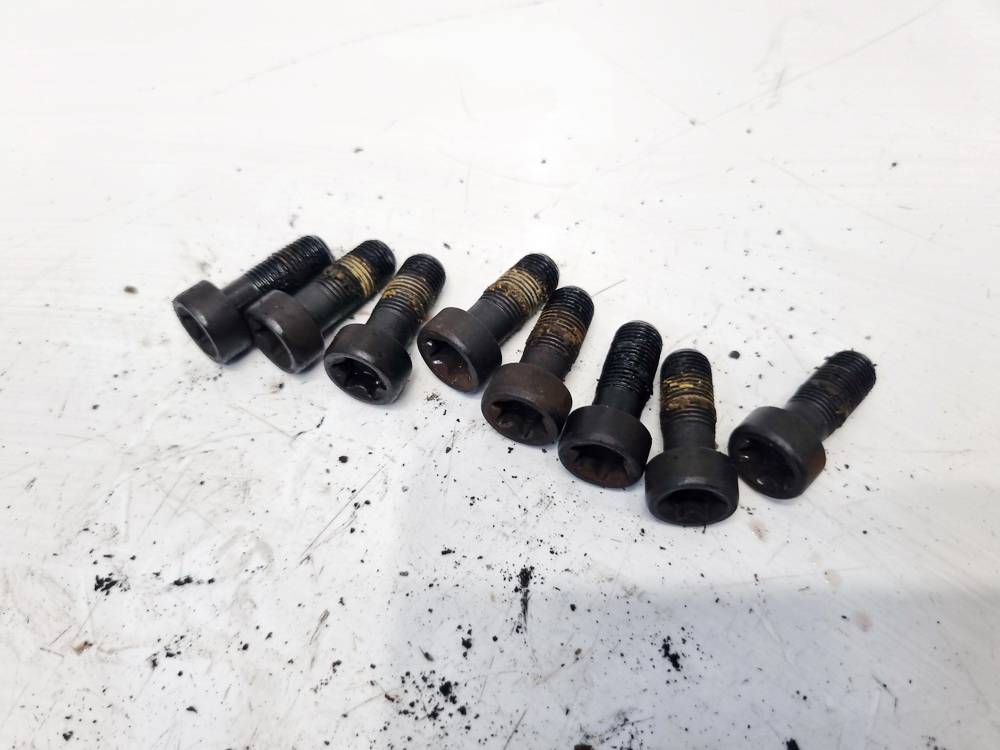 Hyundai i30 2007 vis de volant - Thumbnail 2