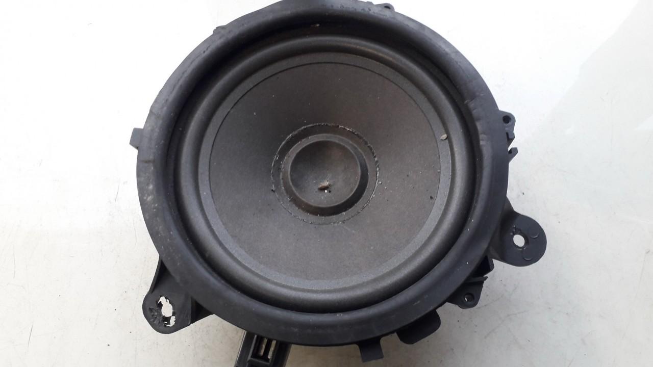 30797139 Volvo XC 90 2004 Speaker (audio)