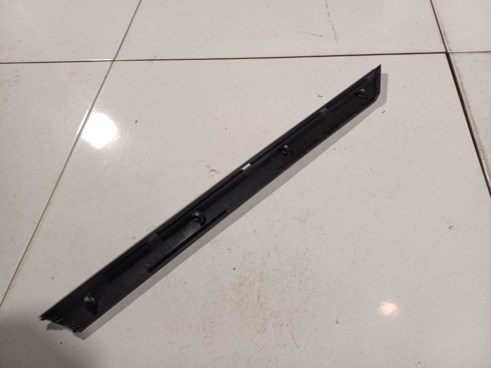 8213995SE BMW 3-Series 2002 Durvju gumija - AIZMUGURE PA KREISI - Thumbnail 3