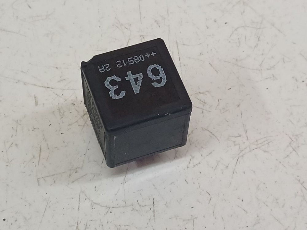 8K0951253 Audi A5 2009 Relay module