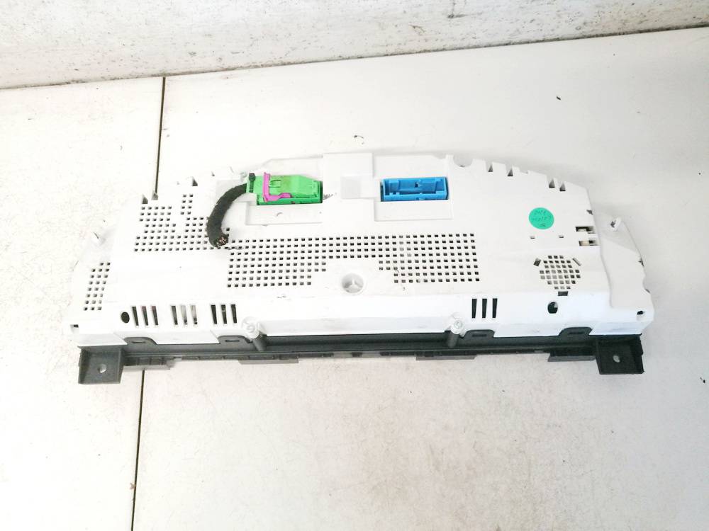 0263660004 Volkswagen Phaeton 2006 Speedometers - Cockpit - Speedo Clocks Instrument - Thumbnail 2